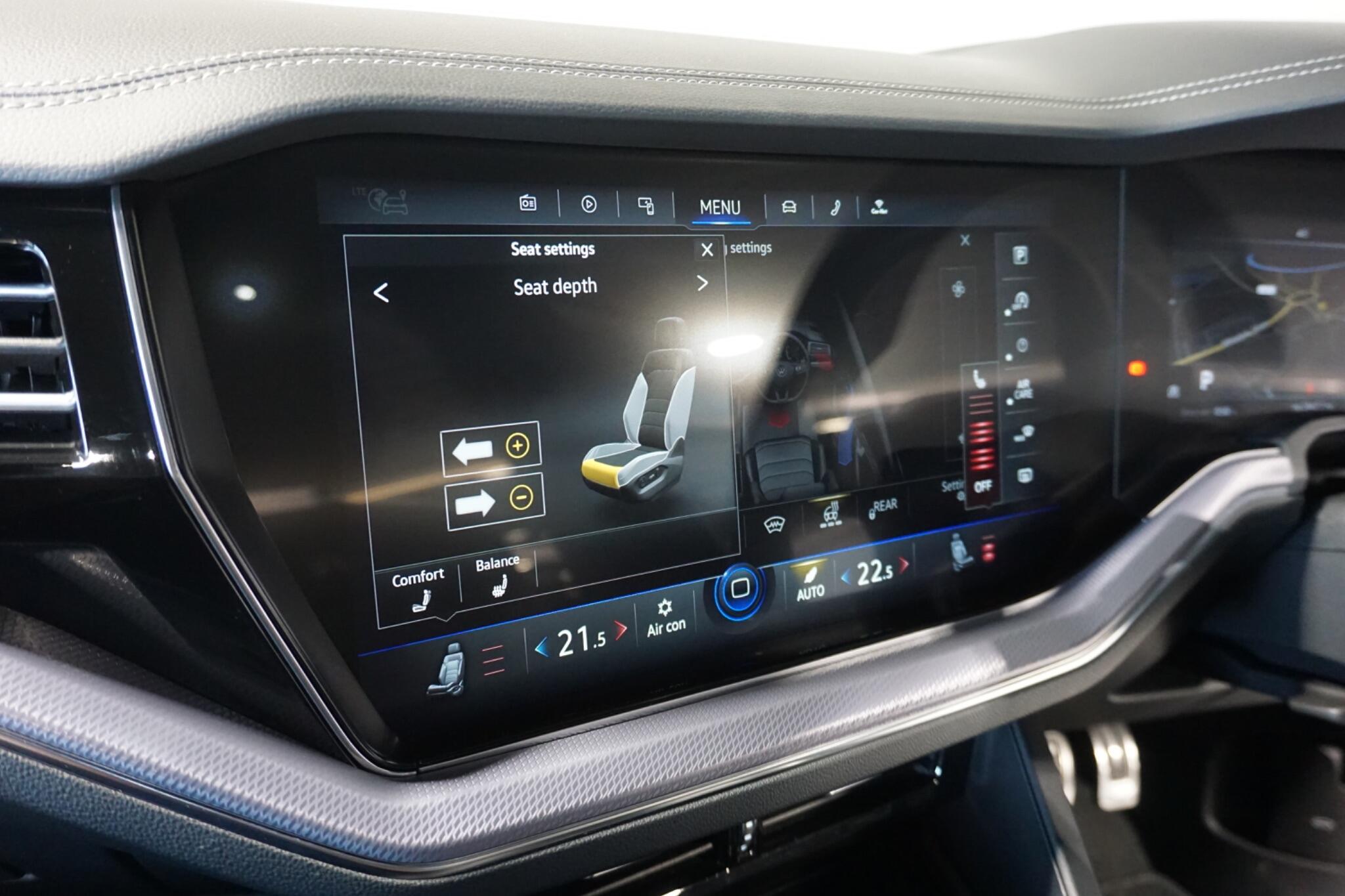 Volkswagen Touareg 3.0 TDI V6 Black Edition SUV 5dr Diesel Tiptronic 4Motion Euro 6 (s/s) (286 ps)